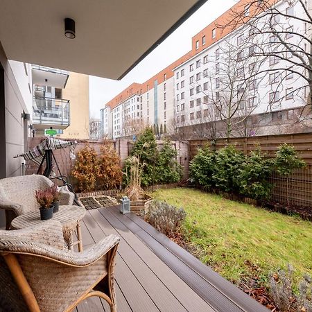Kierbedzia 6 - Bezplatny Podziemny Parking - Free Parking - Piekny Ogrodek Z Tarasem - 2Km Lazienki Krolewskie - Wifi - Smart Tv 50 Cali - Good Apartments Varsóvia Exterior foto