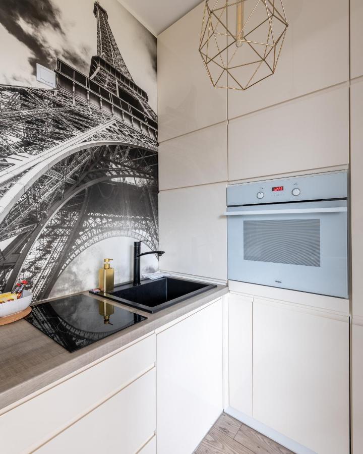 Kierbedzia 6 - Bezplatny Podziemny Parking - Free Parking - Piekny Ogrodek Z Tarasem - 2Km Lazienki Krolewskie - Wifi - Smart Tv 50 Cali - Good Apartments Varsóvia Exterior foto